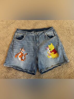 Disney Winnie the Pooh Denim Shorts.